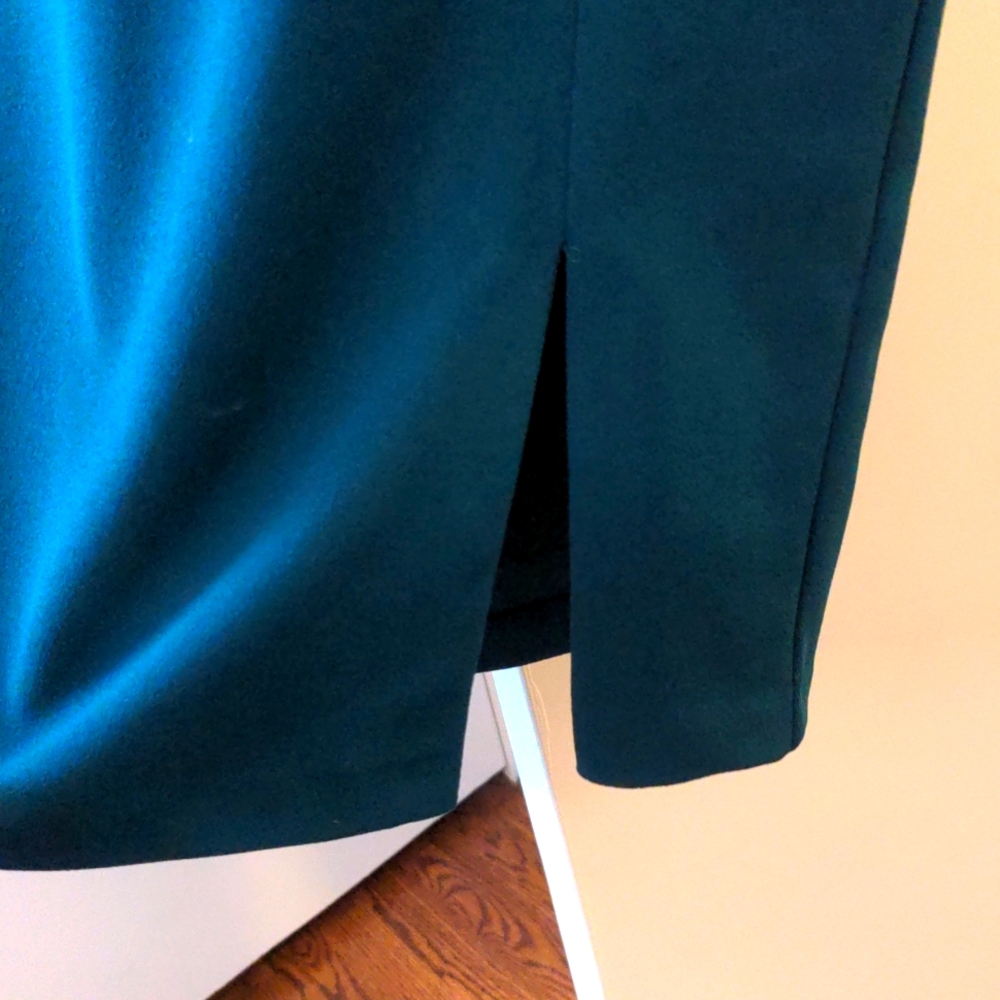 Express fitted dress - Picture 3 of 7